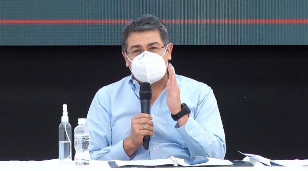 Presidente Hernández pide a hondureños estar alerta y mantener medidas ante el covid-19